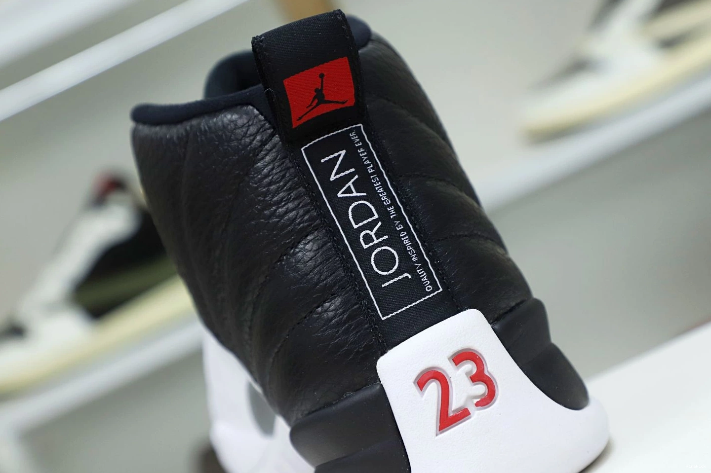 PLAYOFFS RETRO JORDAN 2022 AIR 12 0311